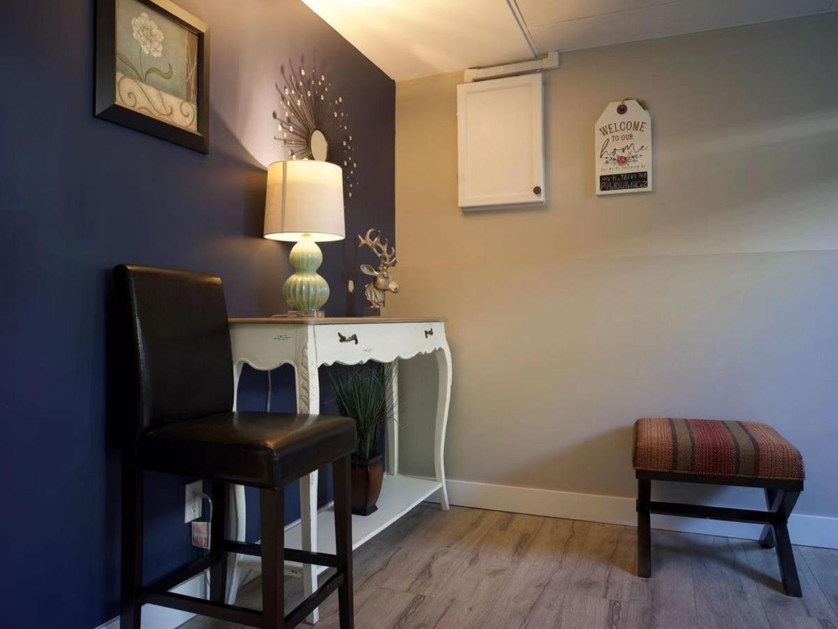 Cheerful Home Close To Downtown Κελόουνα  Εξωτερικό φωτογραφία