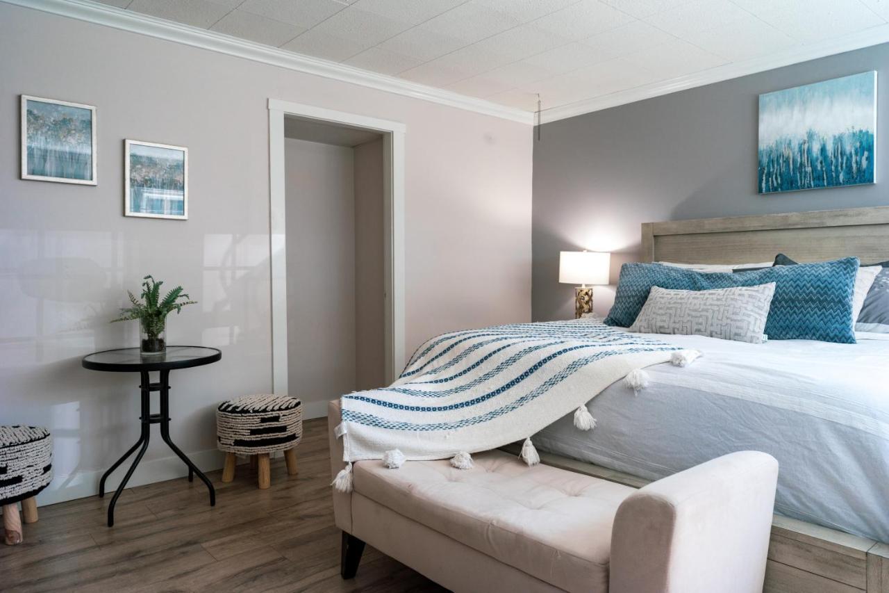 Cheerful Home Close To Downtown Κελόουνα  Εξωτερικό φωτογραφία