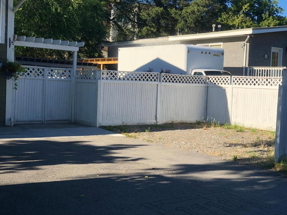 Cheerful Home Close To Downtown Κελόουνα  Εξωτερικό φωτογραφία